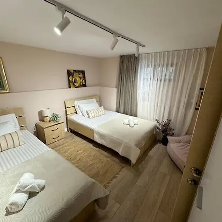 Cozy 31 With Garden, Bbq & Free Parking Apartment *